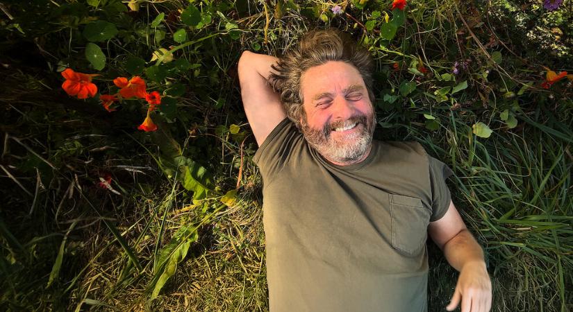 Mától a Netflixen: A Másnaposok sztárjának humoros új dokusorozatáról nem érdemes lemaradni!