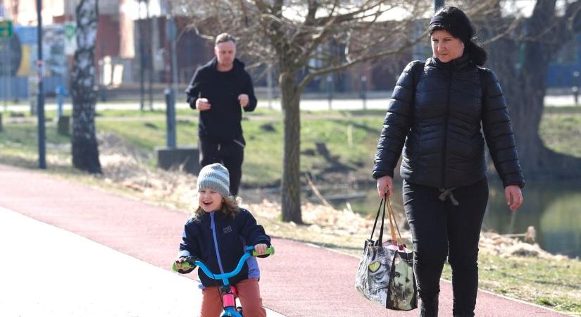 Hiába a napsütés: ez ronthatja el ma a tavaszi időt Baranyában
