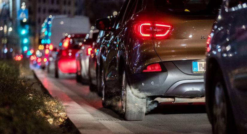 Figyelmeztet a NAV: több mint 600 ezer autós nem fizette be a gépjárműadót