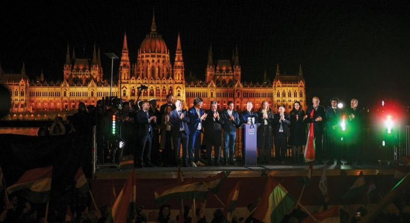 Így még nem nézett ki magyar kormány – de vajon kié lesz a valódi hatalom?