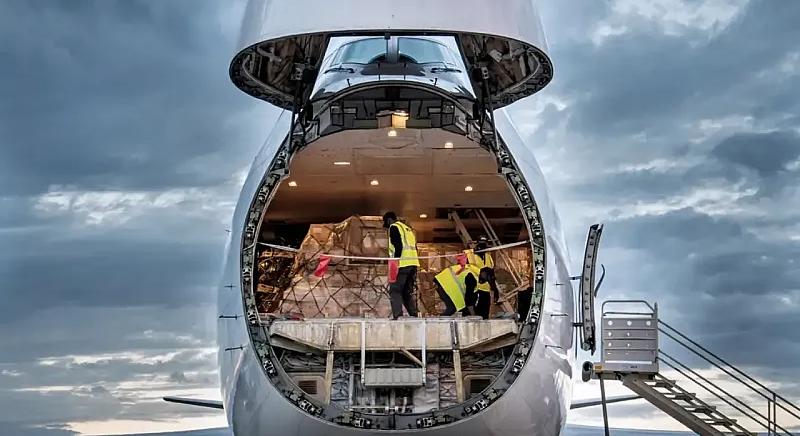 A DSV élére áll a fenntartható repülőgép-üzemanyag terjedésének