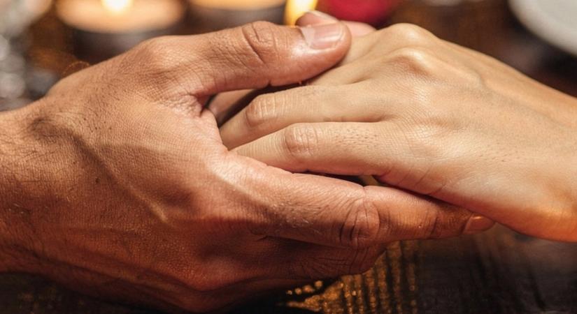 Potyognak a könnyek. Nemrég szakított az RTL álompárja, de itt a fordulat, óriási titkot árultak el...