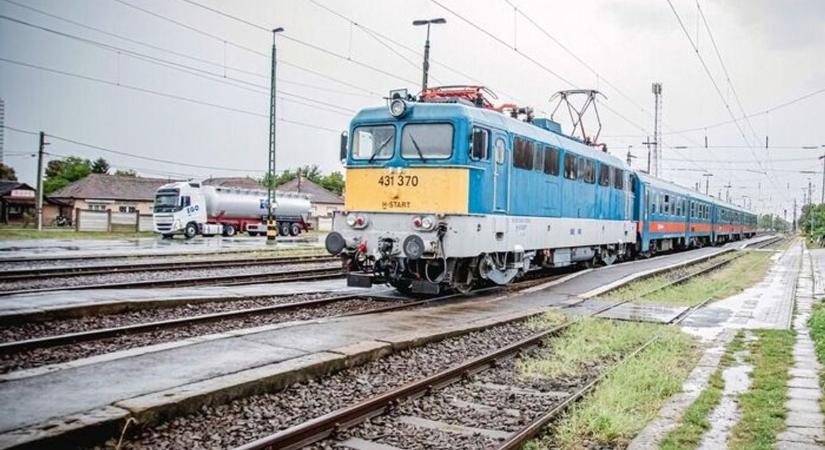 Van itt minden: késés, pótlóbuszos átszállás, kimaradó vonatok a nyíregyházi vonalon