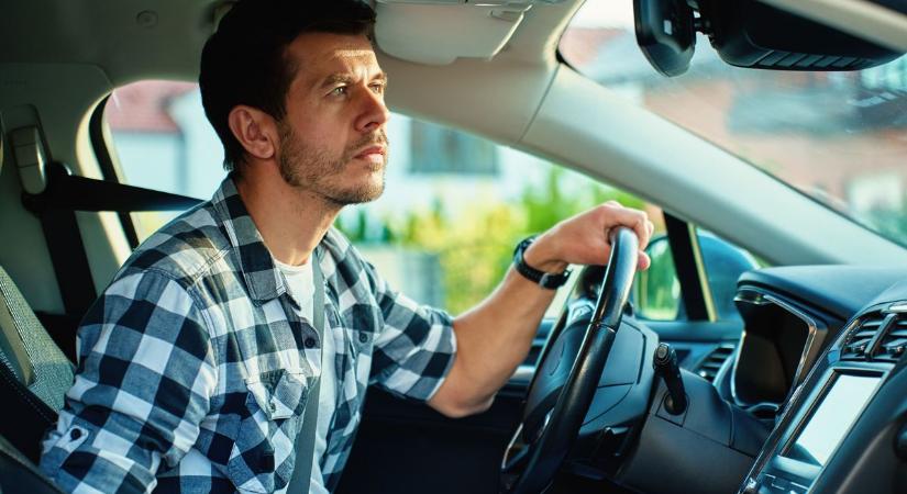 Több százezer autóst kereshet meg hamarosan a NAV - Te is köztük vagy?