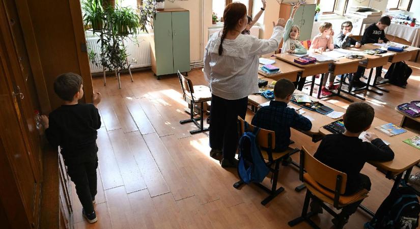 Hiába dolgozott 30 éve, abszurd indokkal tagadták meg egy pedagógustól a jubileumi jutalmat