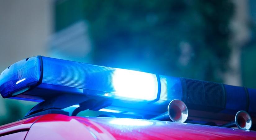 Frontálisan ütközött össze két vonat Dániában, nagyon sok a sérült, több utas állapota kritikus