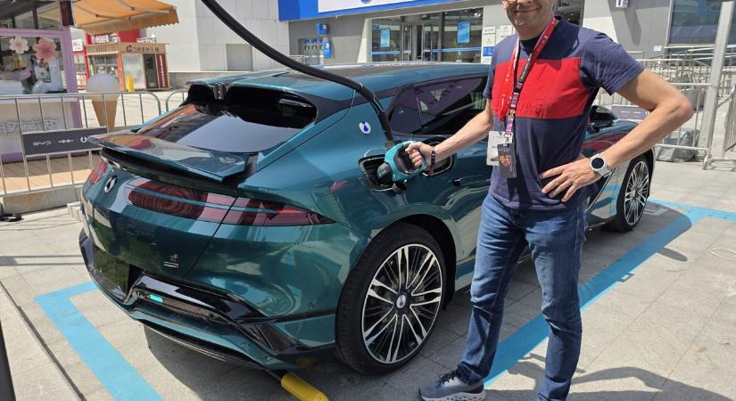 Van 5 perce? Kínában kipróbáltuk a BYD rekordgyors villanyautó töltőjét