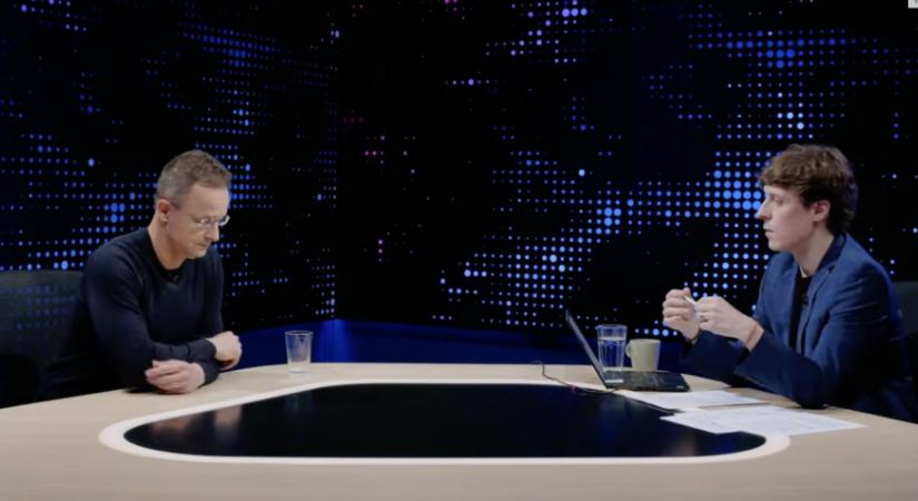 „Na, ez is rákos, gerinchiányos„ – a Telex olvasói teljesen bevadultak Szijjártó Péter vallomására