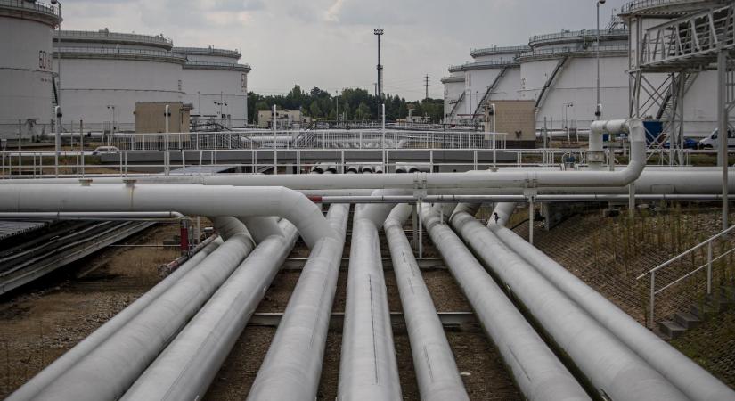 Már megy az orosz olaj a Barátságon Szlovákia felé