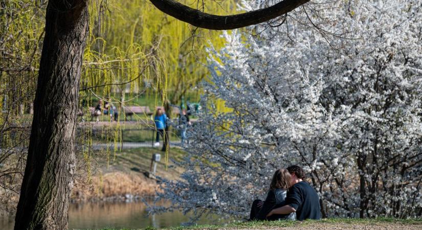 Szombatra jön a csúcsmeleg, utána zuhanunk