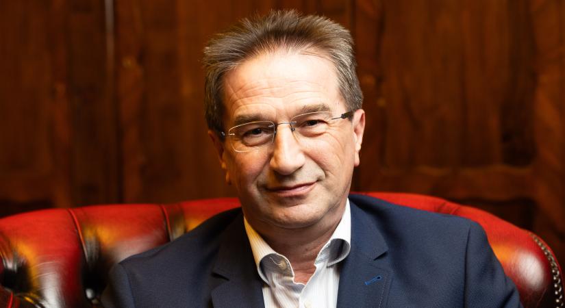Előzetes fegyelmi vizsgálatot indítottak Völner Pál ellen