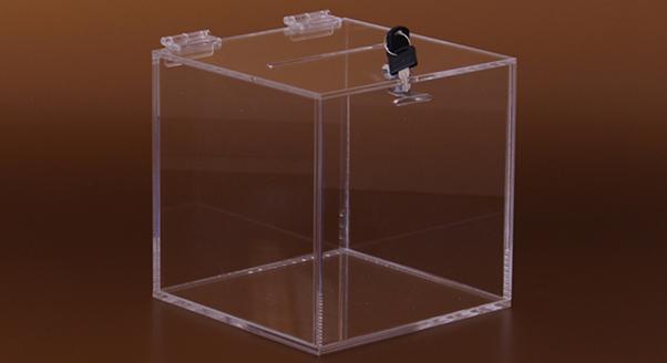 Milyen plexi doboz a legpraktikusabb gyűjtőpontokhoz és irodai használatra?