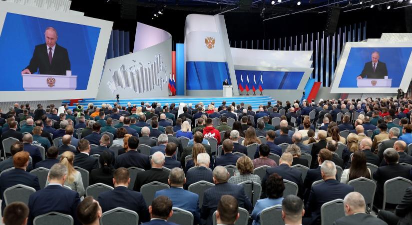 Jön a kommunista forradalom? Drámai jóslat hangzott el a parlamentben