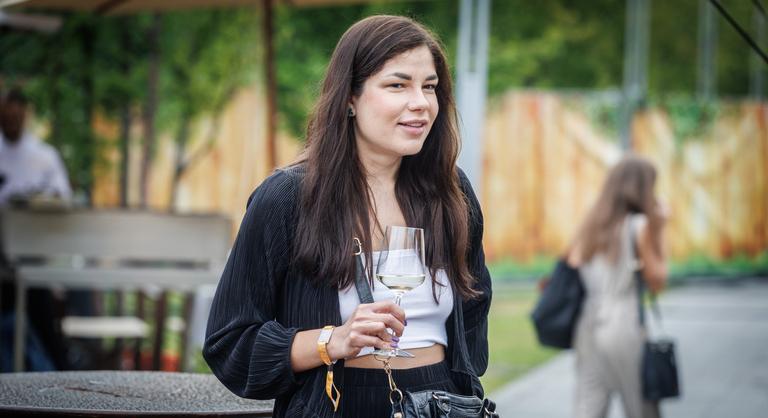 Véget ért Gáspár Evelin karrierje a Külügyminisztériumnál, üzent a szerinte károgóknak is