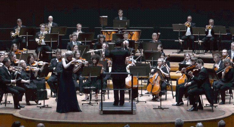 Levegőbe repült az egymillió dolláros hegedű a karmester miatt