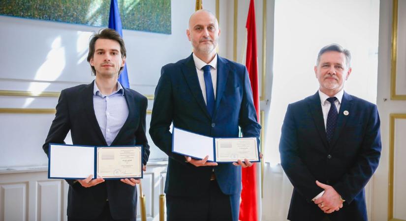 Átvette megbízólevelét Juhász Roland és Czipa András, Miskolc új országgyűlési képviselői - képekkel, videóval