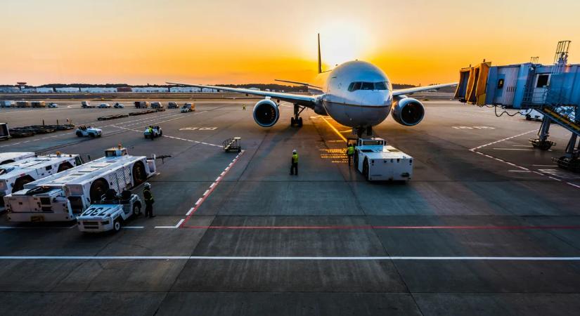 Lőttek a külföldi nyaralásnak idén? Ezt érdemes tudni a reptereken várható üzemanyaghiányról