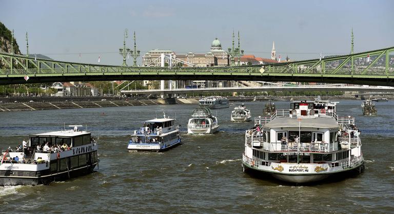 Vasárnap reggel valami látványos történik a Dunán