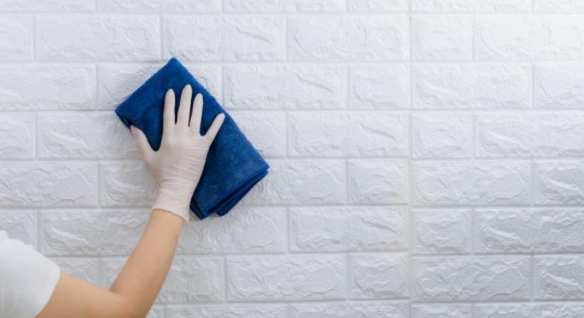 Figyelmeztet a burkoló: ezt az egy dolgot soha ne kend a csempére, mert maradandó kárt okoz