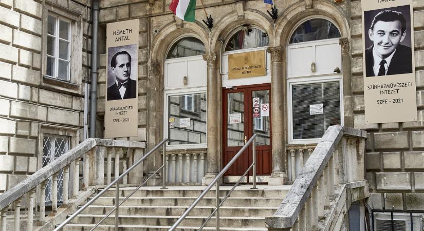 Gyűlést szerveznek az SZFE hallgatói, egyes tanárok retorzióval fenyegetnek