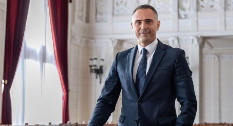 Újabb politikus távozott a Demokratikus Koalícióból