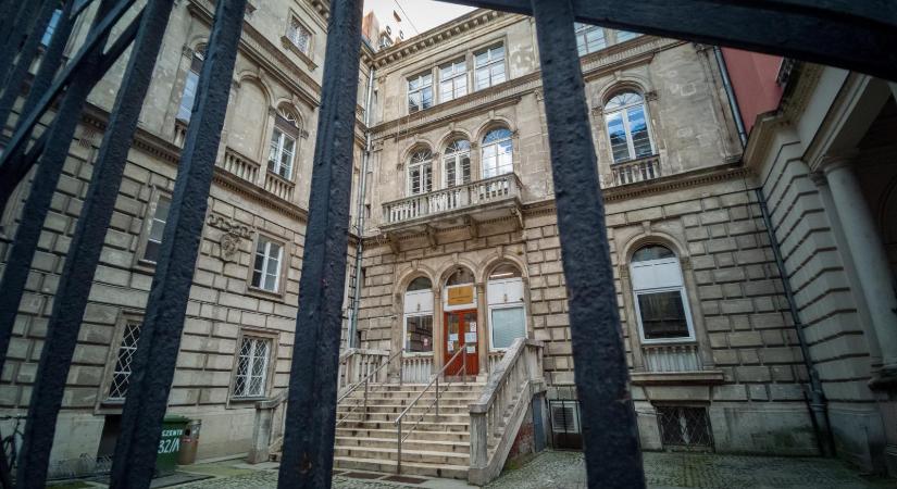 Gyűlést szerveznének az SZFE hallgatói, néhány tanár azonnal elkezdett retorzióval fenyegetőzni