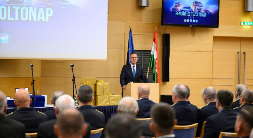 Rétvári Bence: A magyar rendőrök munkája Európa-szerte példaértékű