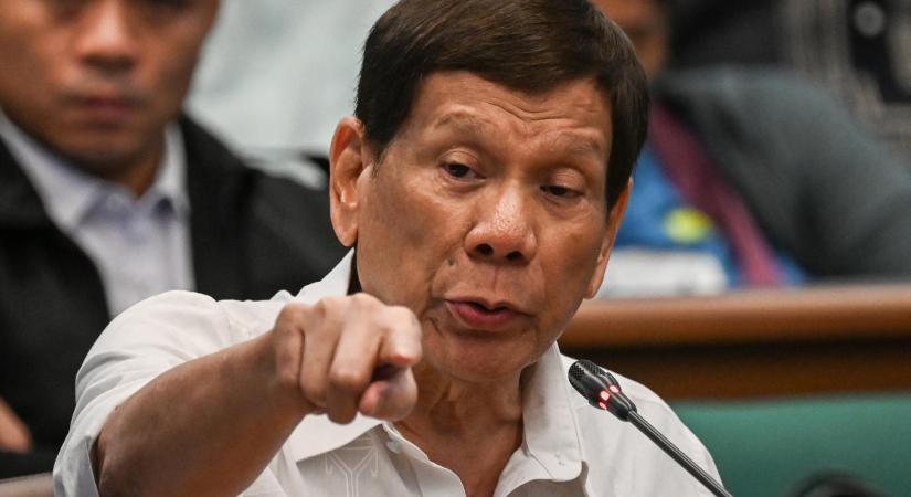 Emberiesség elleni bűncselekmények miatt a Nemzetközi Büntetőbíróság elé állítják a volt Fülöp-szigeteki elnököt