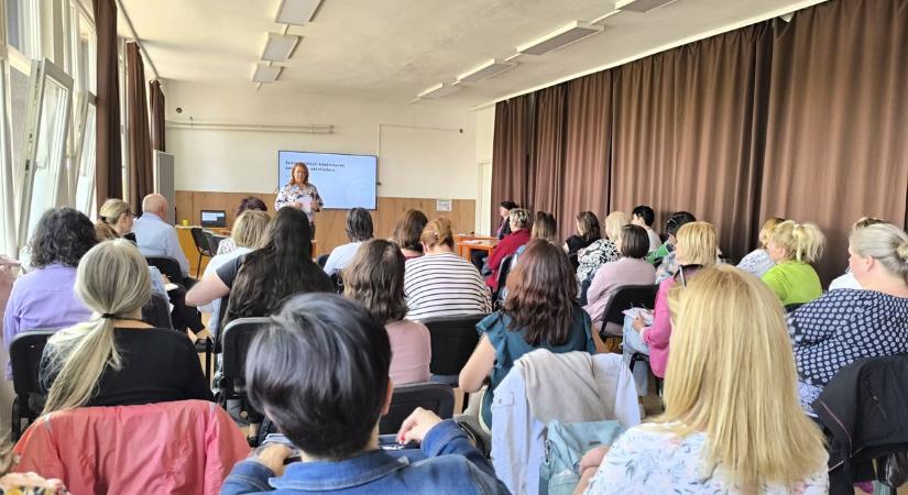 Különleges könyv betűk nélkül – a gyermek fejében születik meg a történet