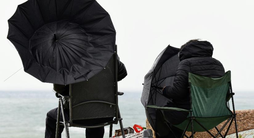 Nagyot fordul a kocka: a napsütést szélvihar, majd eső válthatja