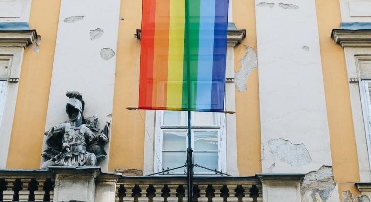 Jön a Szivárvány TV, az első magyar LMBTQ csatorna
