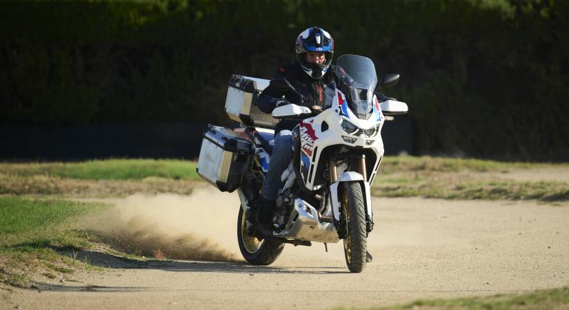 Honda és IXON: Az új, stratégiai együttműködés a teljesítmény, a védelem és a stílus terén is előrelépést jelent