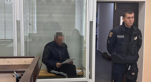 Vinnicja megyében egy mostohaapa rendszeresen szexuálisan bántalmazta kiskorú mostohalányát