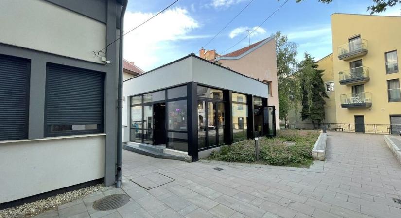 Lakatot vágtak az egri étteremre, a teljes berendezéssel együtt árulják! Ide ne tervezz már romantikus vacsorát