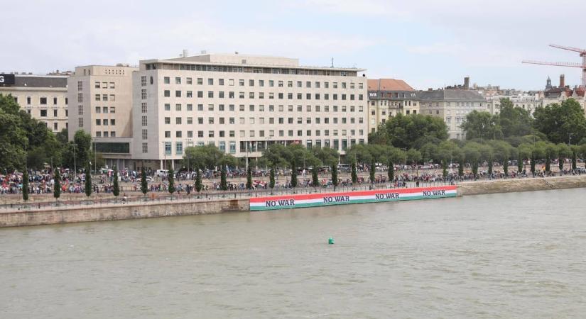 A Tisza képviselői nem költöznek be a képviselői irodaházba