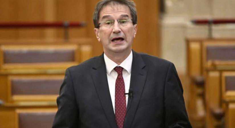 Vizsgálat indult Völner Pál ügyvédi tevékenysége miatt