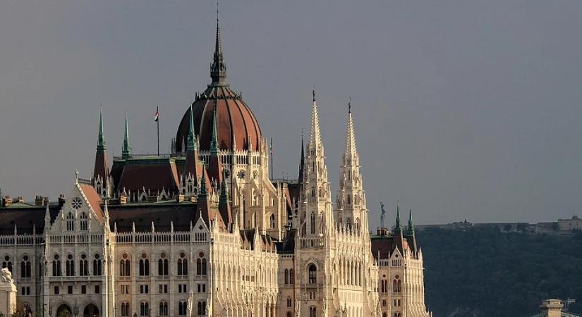 Mi fog történni, ha május végén lejár a vészhelyzet?