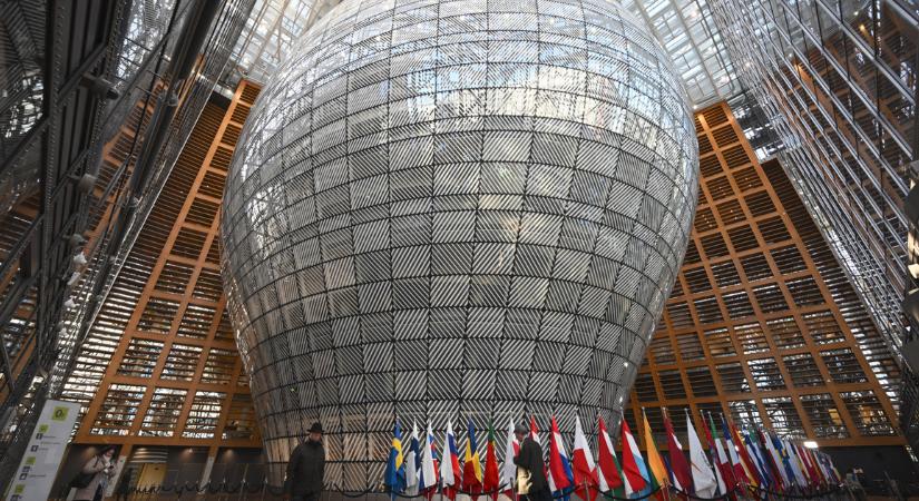 Az Európai Tanács jóváhagyta, Ukrajna megkapja a 90 milliárd eurós támogatást