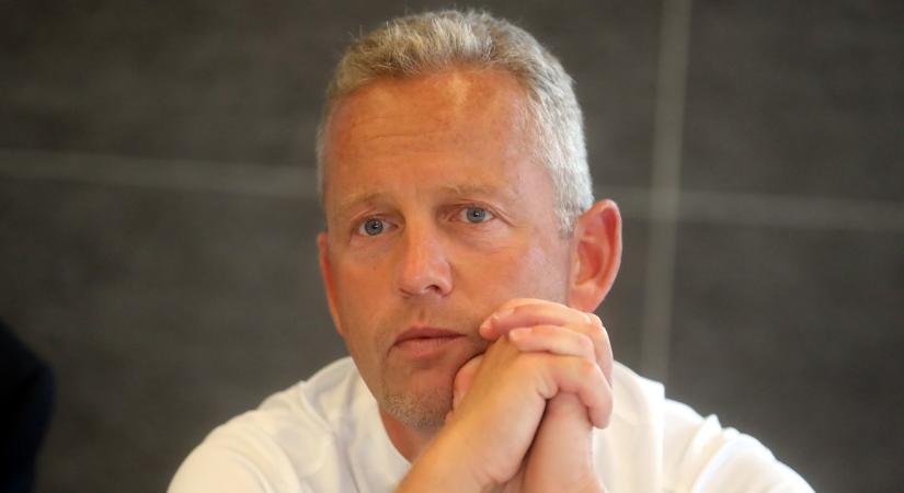 Schobert Norbi szívszorító sorokkal búcsúzik Orbán Viktortól: "Ne bántsatok, hadd gyászoljak..."