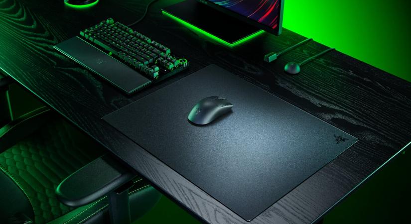 Ultravékony üveg egérpaddal jelentkezik a Razer – Az Atlas Pro a világ legvékonyabbja a maga kategóriájában