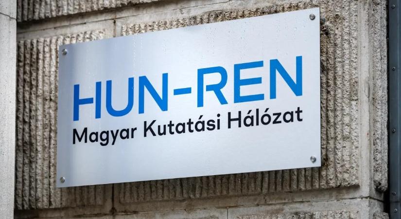 Közleményben üzent vissza a HUN-REN a főigazgatóknak