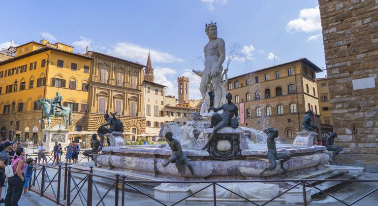 Poénból rongált meg egy turista egy reneszánsz szobrot Firenzében
