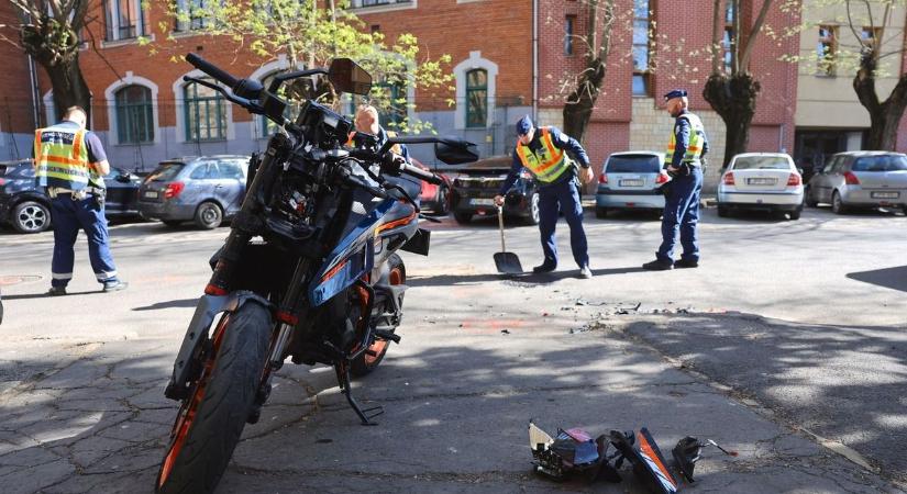 Motorosbaleset Miskolc belvárosában – helyszíni fotókkal