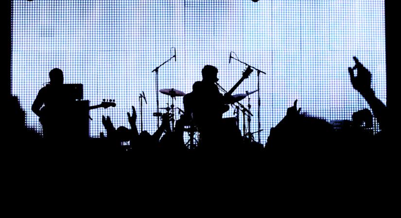 Most érkezett: 25 év után feloszlik az ikonikus zenekar, soha többé nem állnak össze - semmi előjele nem volt, a rajongók ledöbbentek