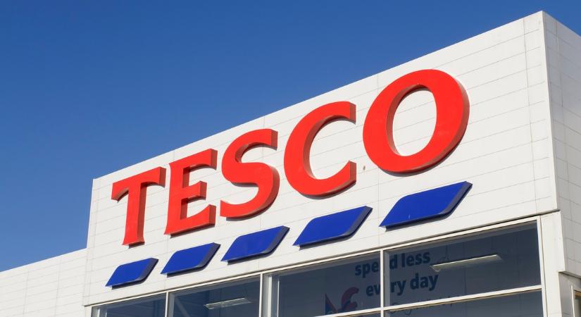 Több budapesti áruházát is bezárja a Tesco: mutatjuk, hol húzzák le végleg a rolót