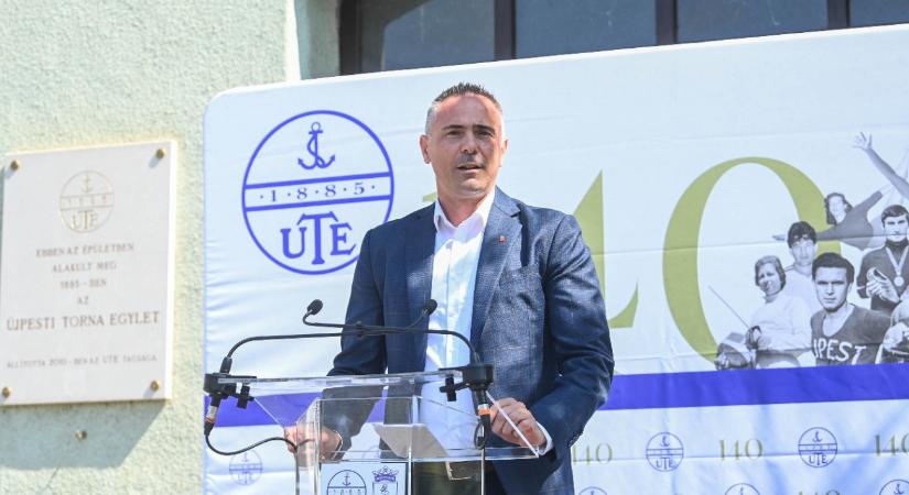 Újabb embert veszít a DK, elválnak útjaik Trippon Norberttel