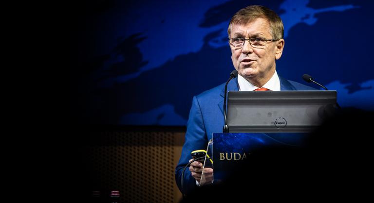 Matolcsy György reagált az Erste által kirobbantott jegybank-botrányra