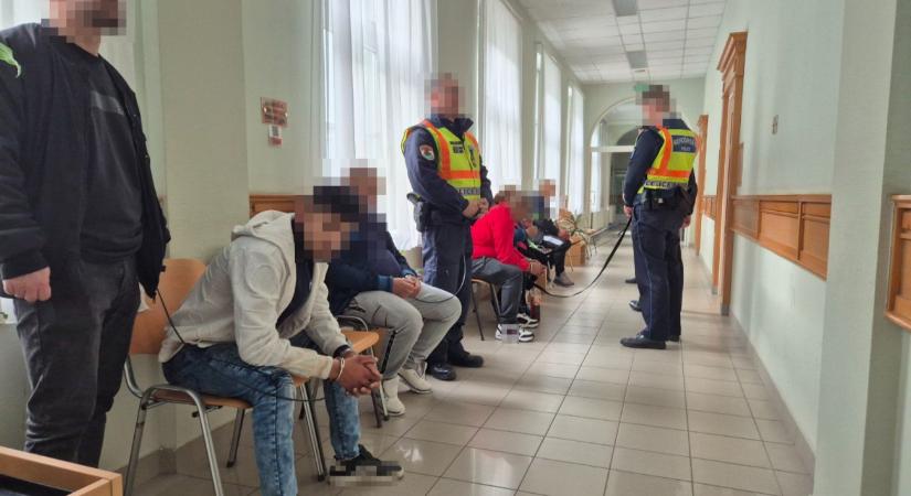 Az egész család terítette a nagyon veszélyes szert