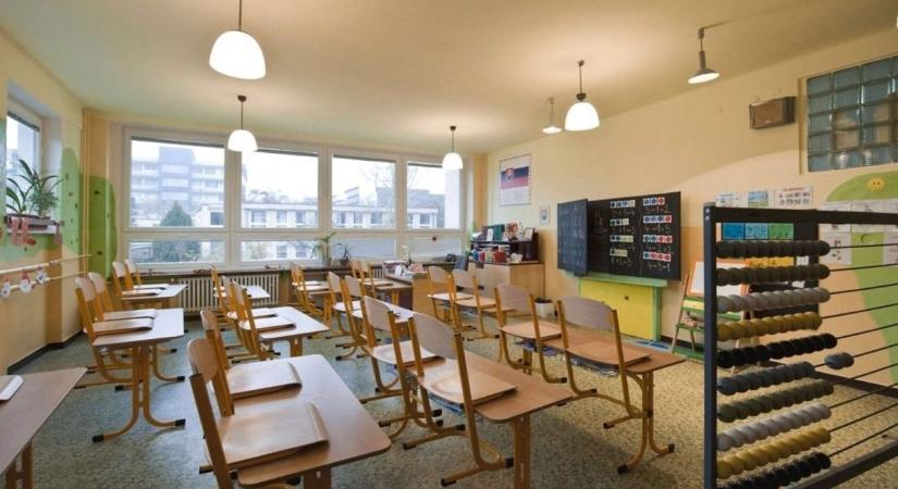 Döbbenetes: megüthetett egy tanár egy alsó tagozatos gyereket a baranyai iskolában – a rendőrség nyomoz