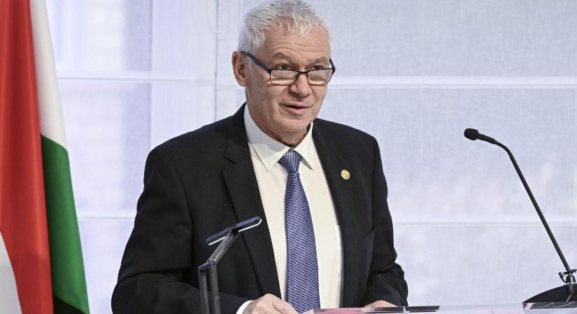 Lemondásra szólították fel Polt Pétert az Alkotmánybíróság rendes ülésén